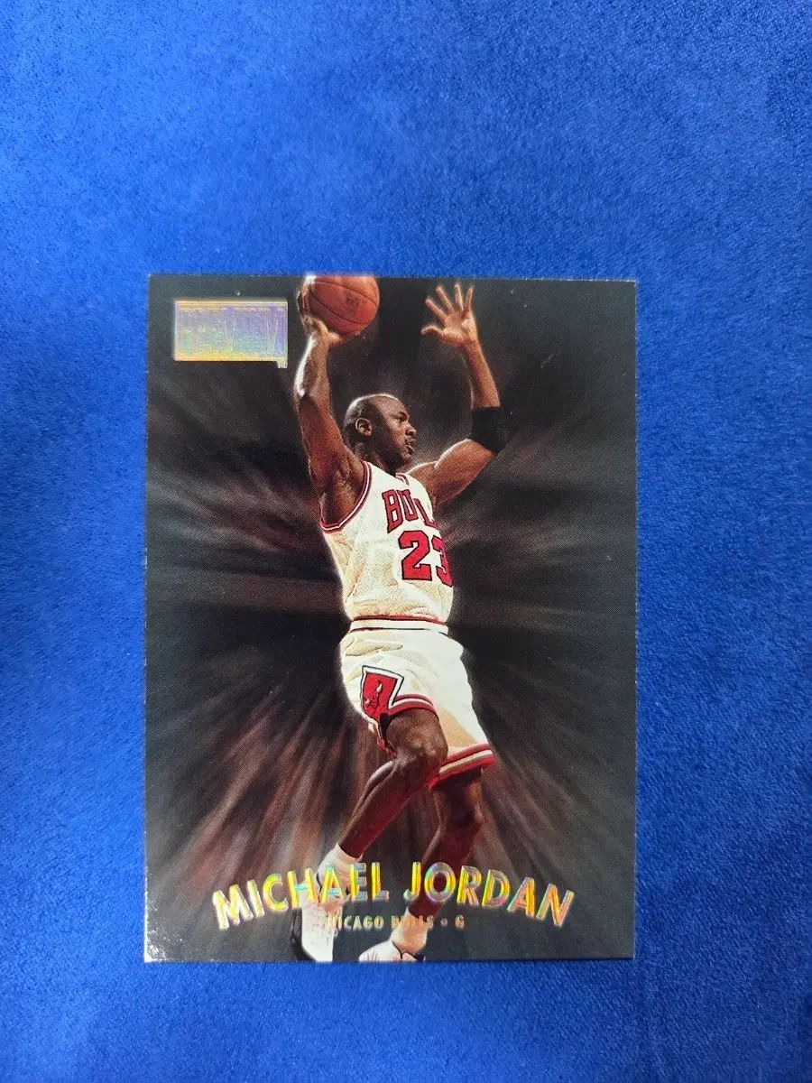 nba 1997 skybox マイケル ジョーダン バスケット カード シカゴ ブルズ 8,750円