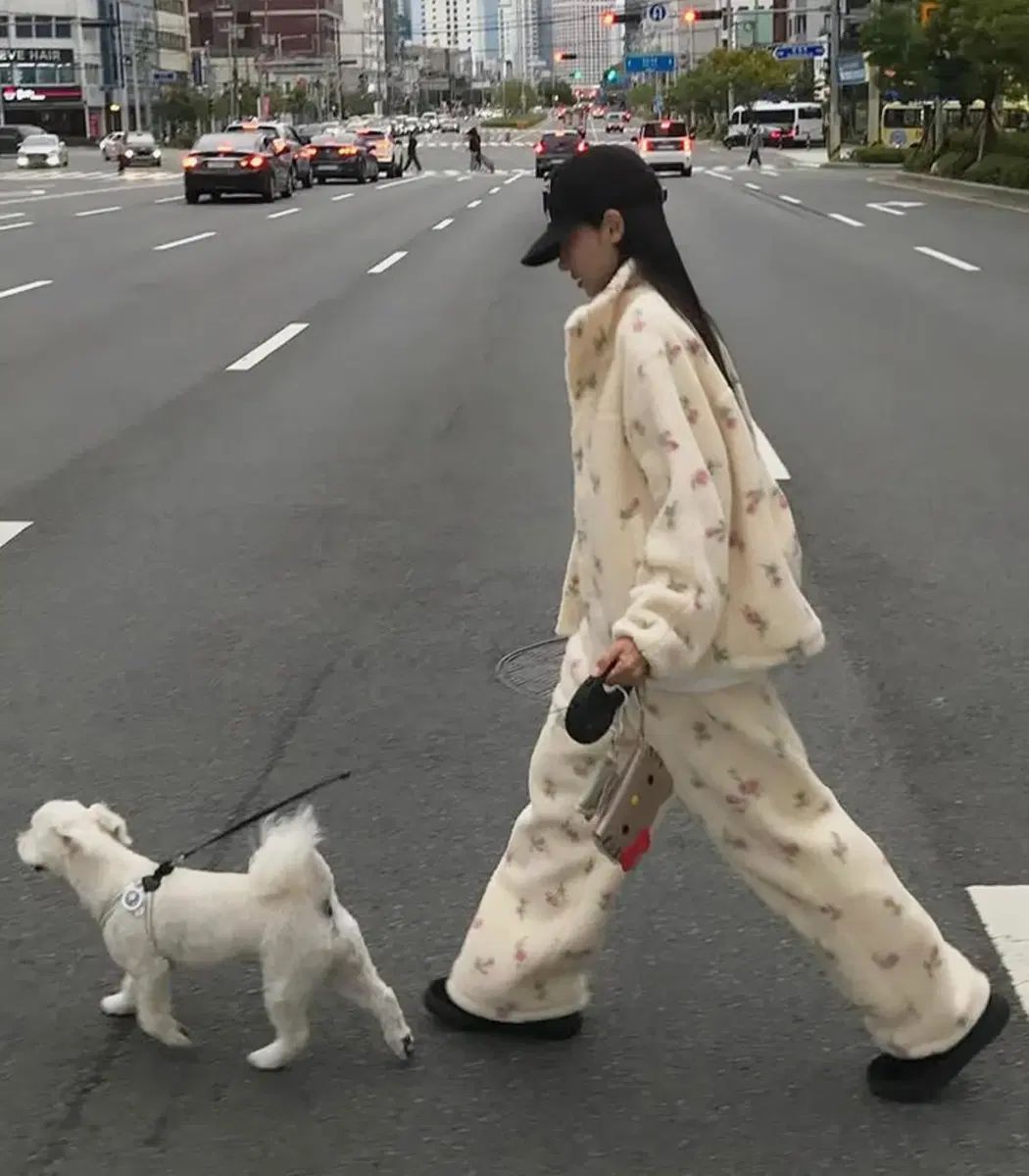 新品) チュドゥメント フラワー ボア フリース パンツ イ・ジュミ様 着用