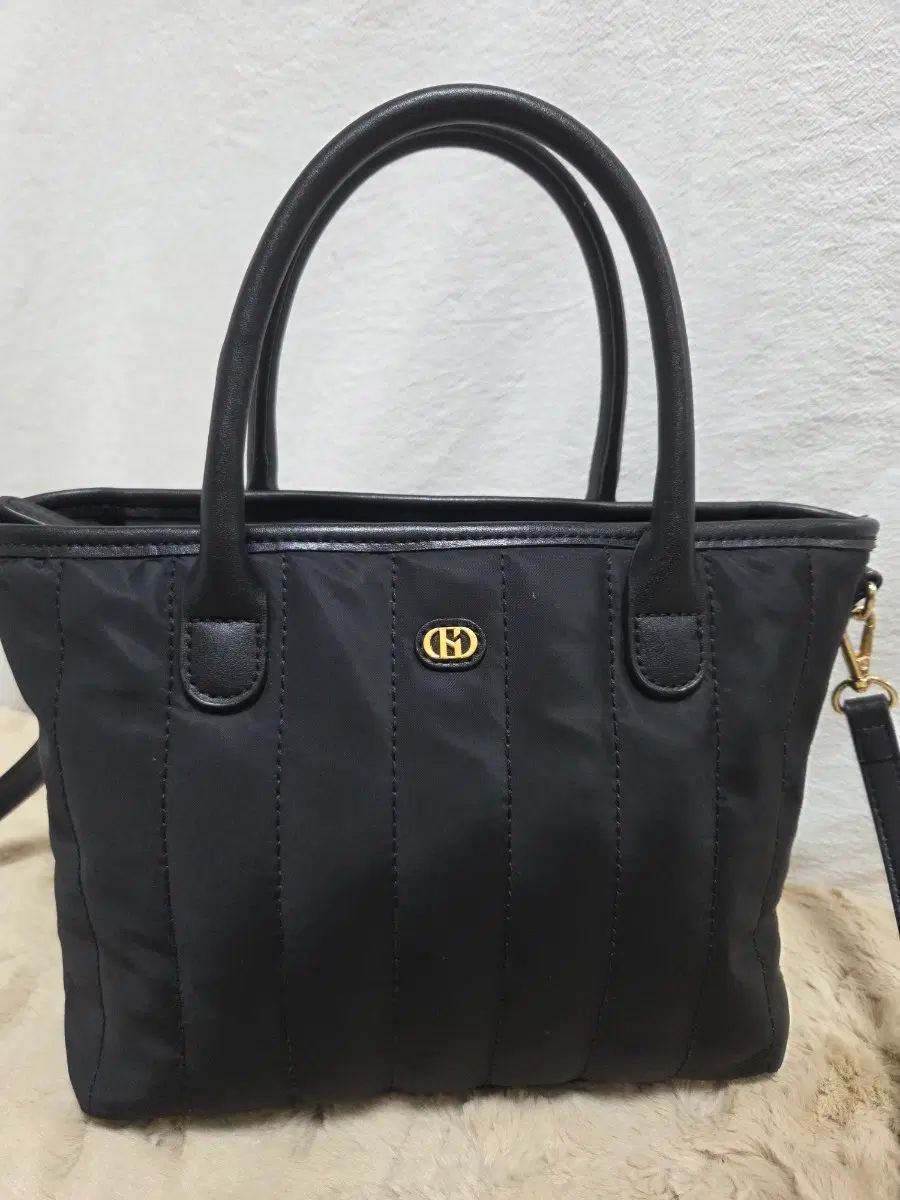 HAZZYS へジス トゥー兼クロスバック