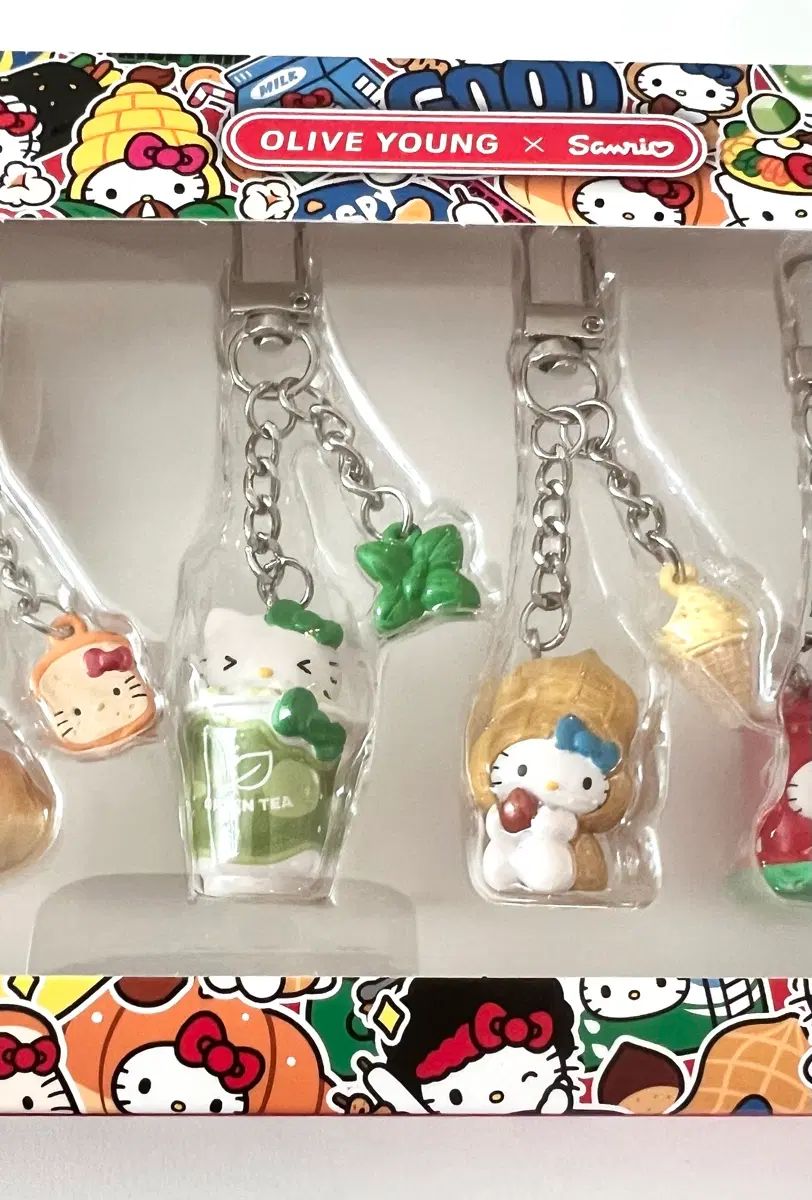 (安全決済) 2個まとめ TENBYTEN OLIVE YOUNG HELLO KITTY 地域 キーホルダー おやつ ピーナッツ 緑茶 6,358円