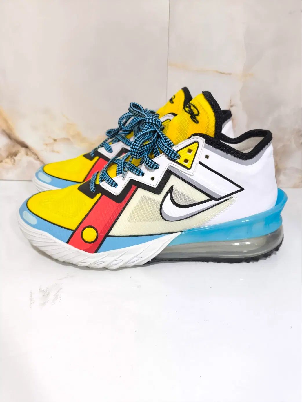 250mm NIKE レブロン18 カートゥーン アート 限定モデル