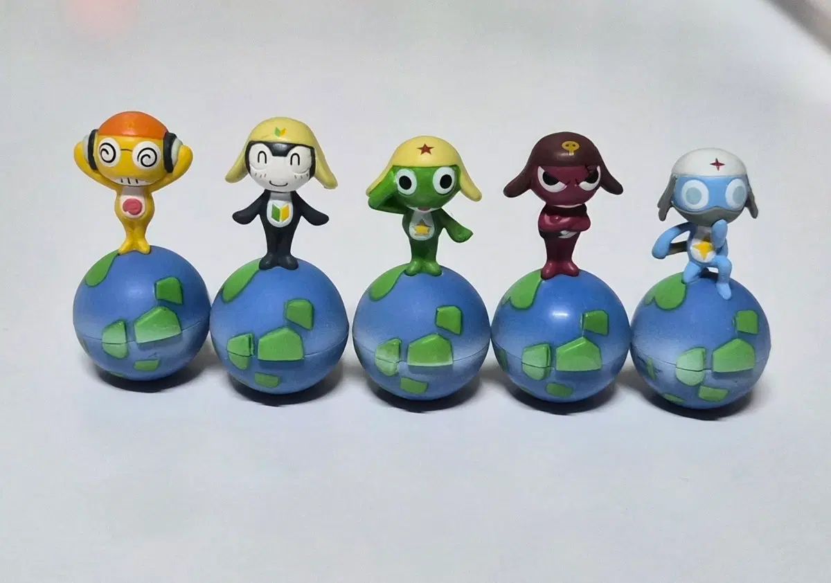 ケロロ ファー青い星 地球 マトリョーシカ フィギュア タママ クルル ドロロ ギロロ