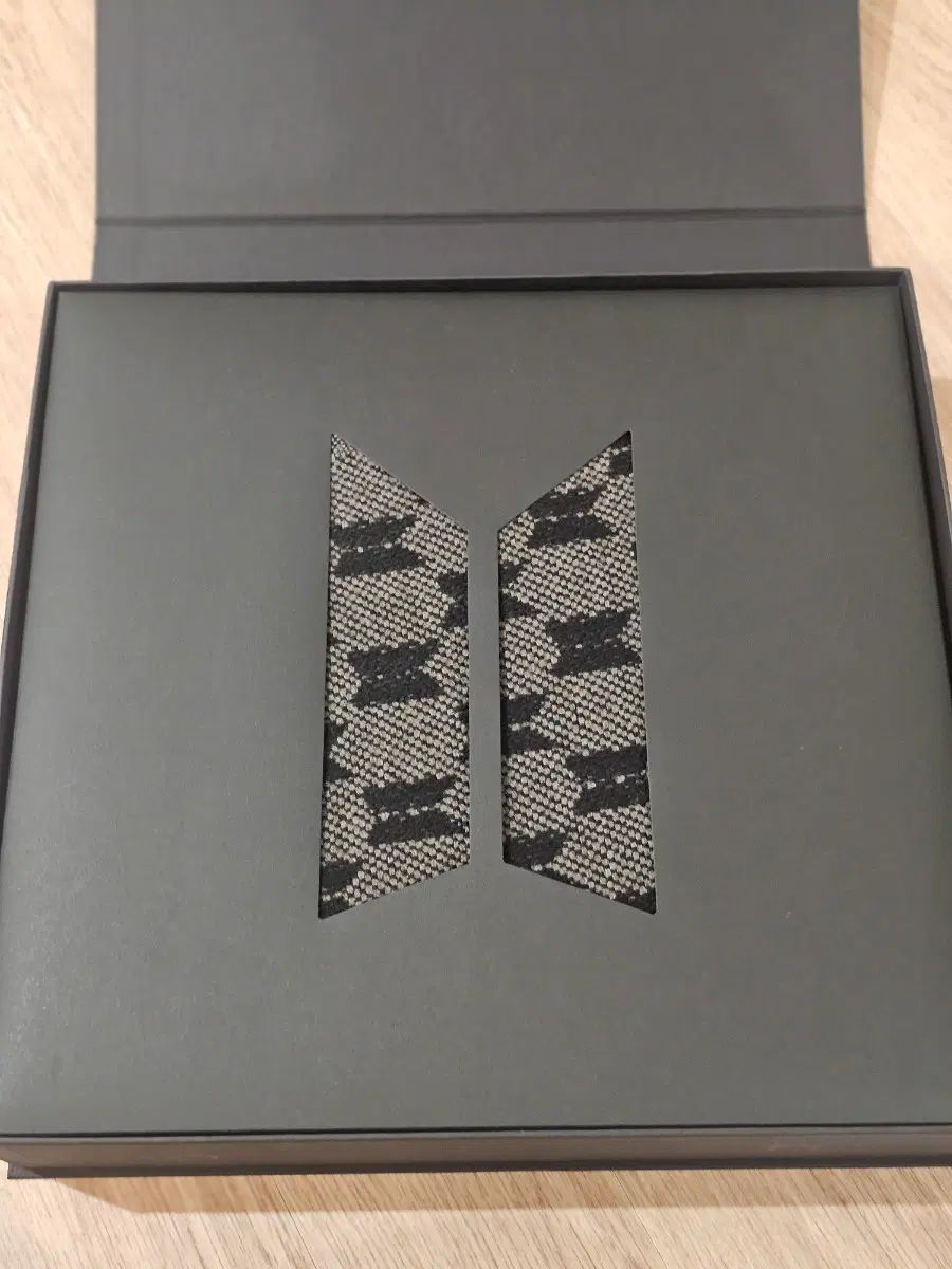 マーチ1 出品 8,885円