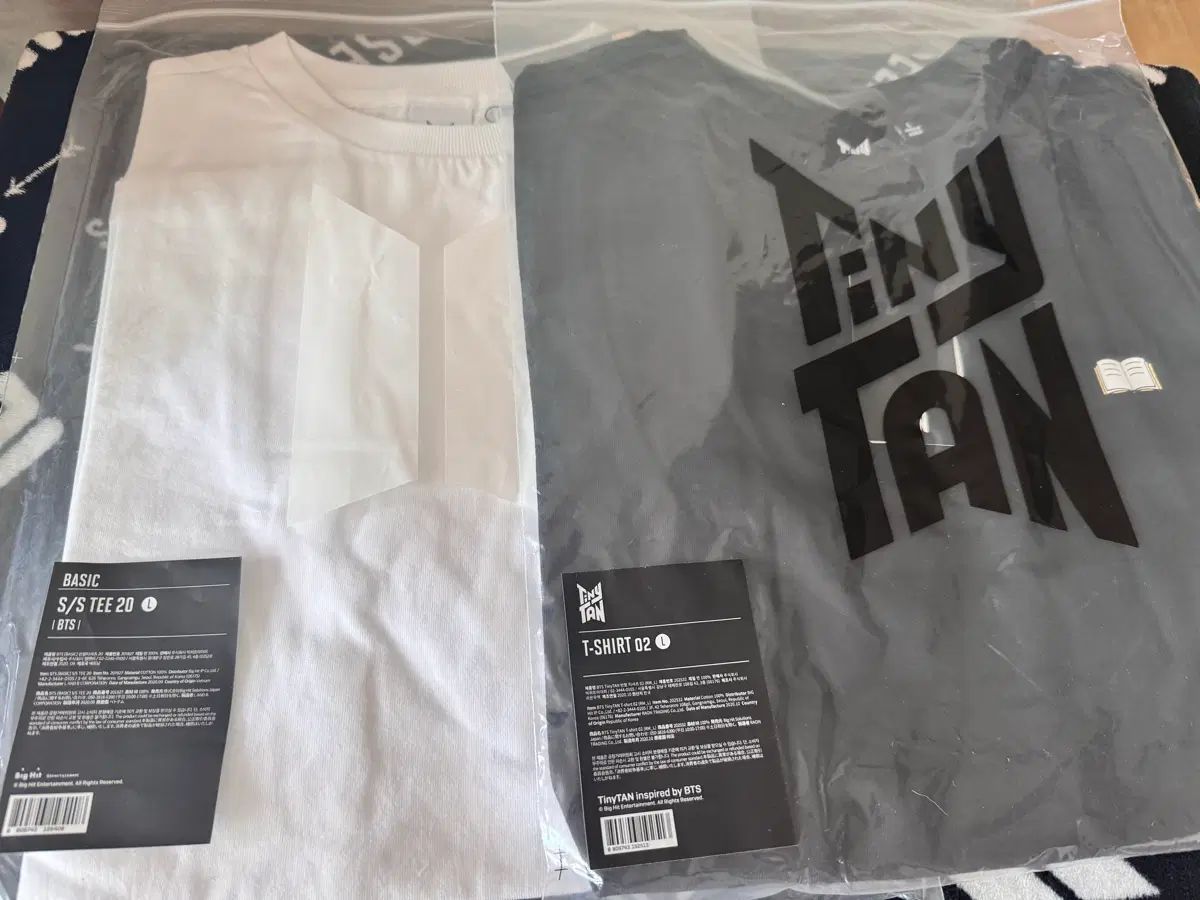 BTS Tシャツ 2枚 まとめ（未開封）