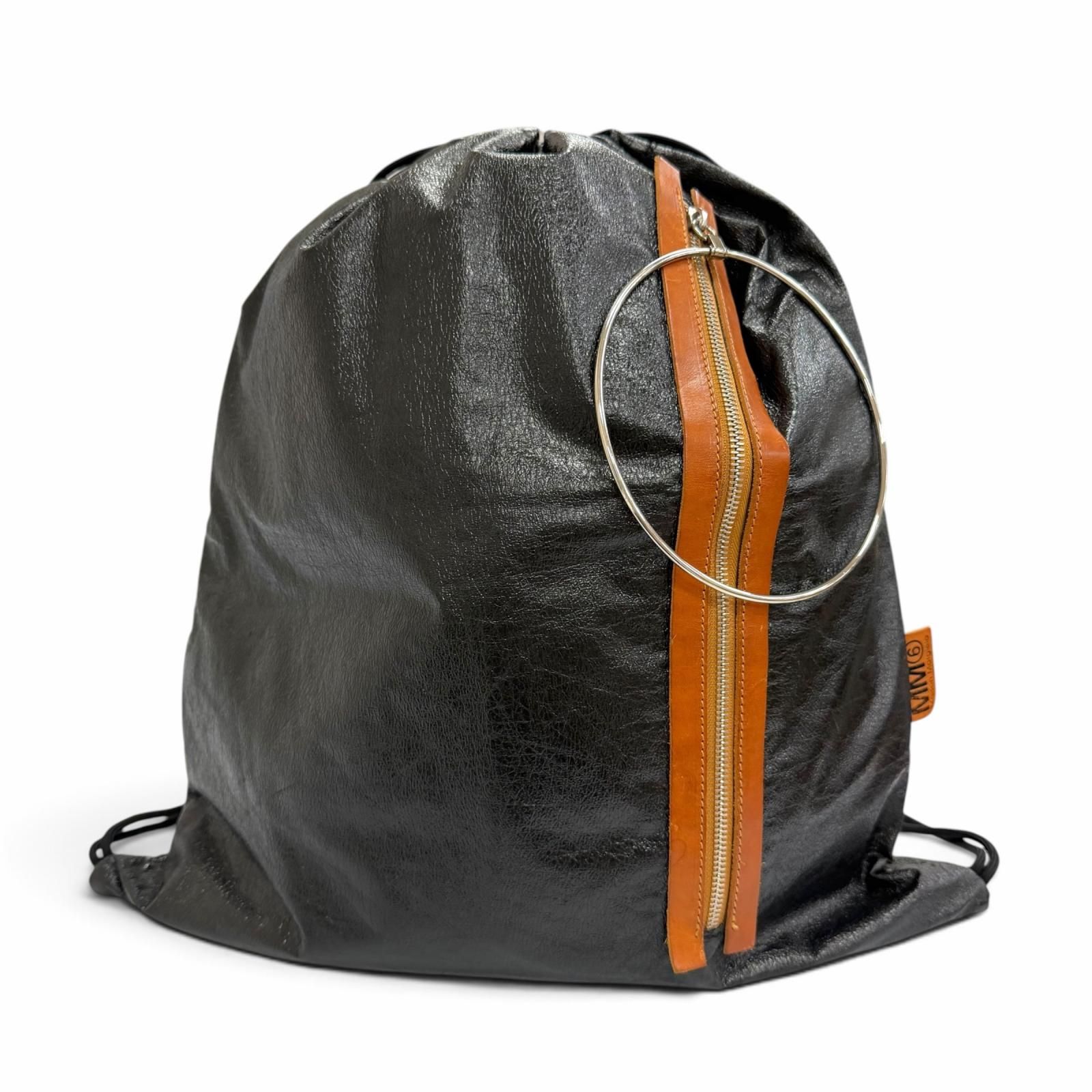 美品△MM6 Maison Margiela エムエムシックス メゾンマルジェラ S54WA0013 リング レザー使い ドローストリング ナップサック 黒 正規品 25,560円