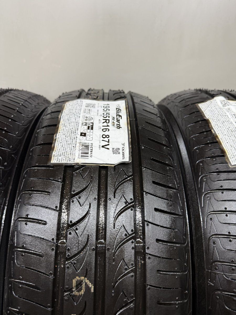 【新品】YOKOHAMA BluEarth AE-01F 195/55R16 87V 16インチ 夏タイヤ 4本 22年製 アクア CR-Z キューブ カローラフィールダー等　(STJ210) 26,065円
