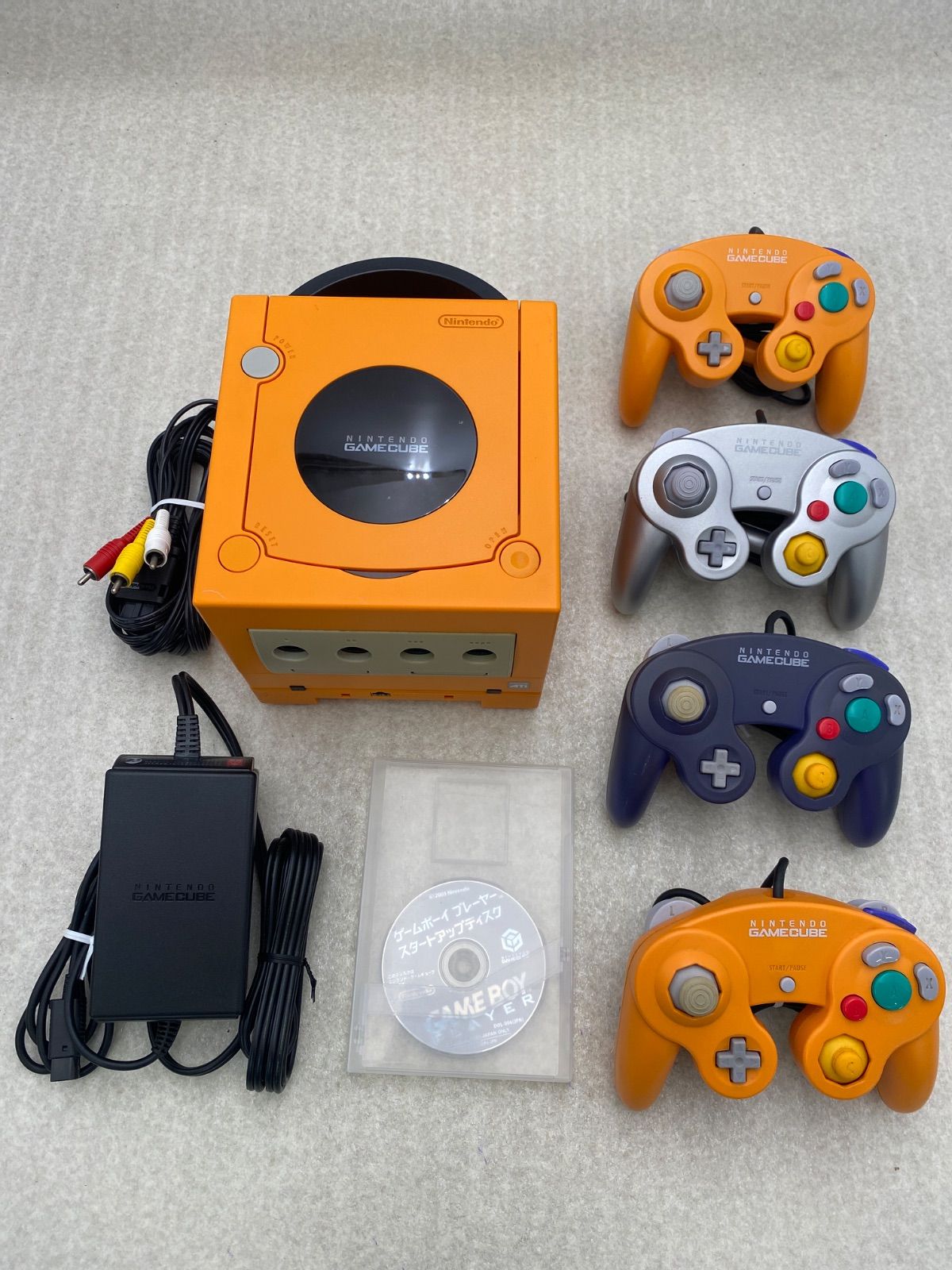 ゲームキューブ 本体　動作品　オレンジ　コントローラー4点　ゲームボーイプレイヤー　スタートアップディスク付き
