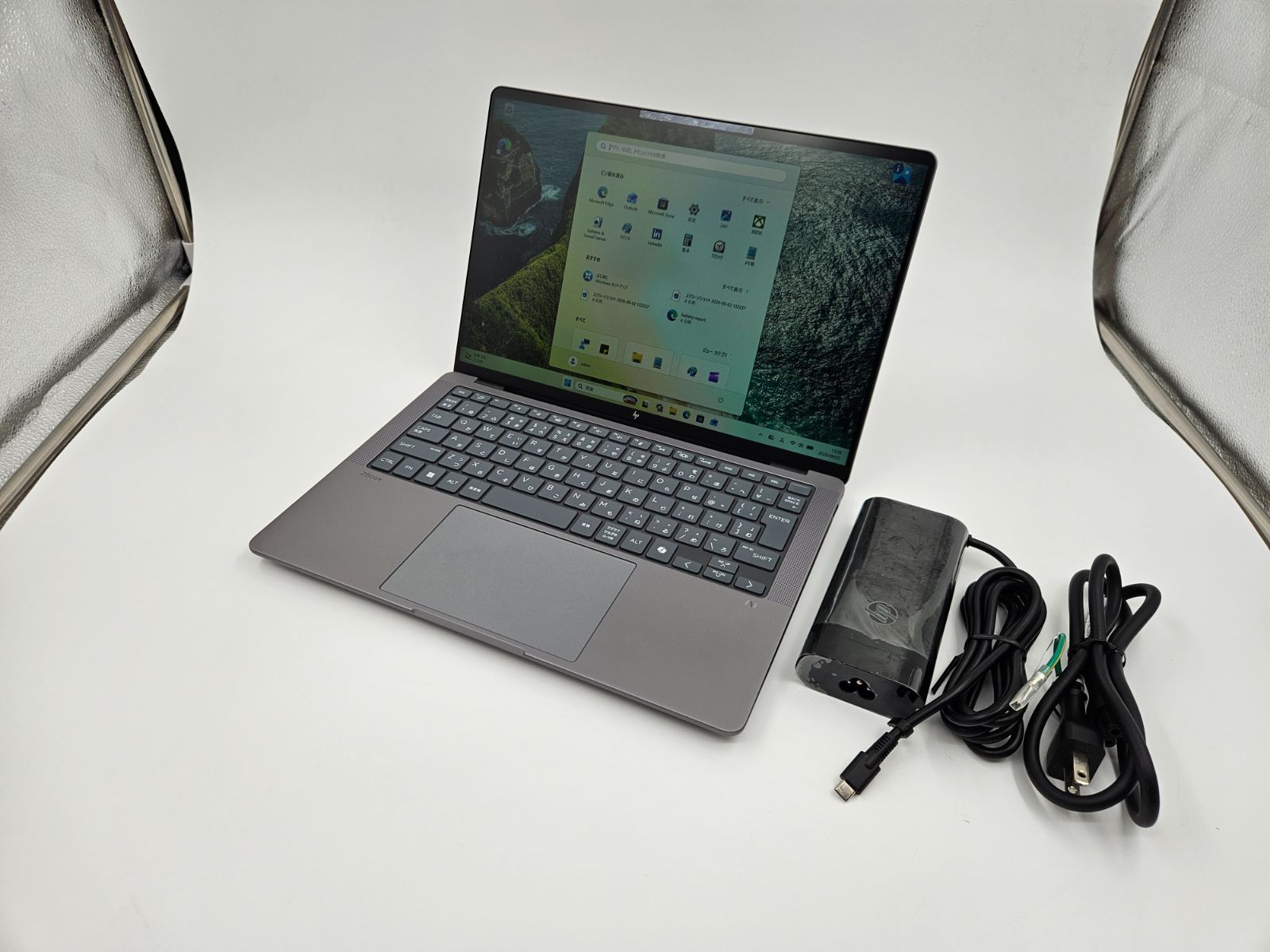 極美品 HP ZBook Ultra G1a 14 モバイルワークステーション AMD Ryzen AI MAX Pro 385 32GBメモリ M.2 SSD 1TB ADM Radeon 8050S 8GB