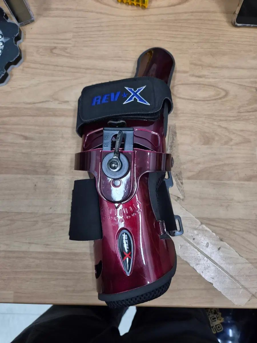 中古 ボーリングサポーター レブエクス COBRA (コブラ) XL 左利き用