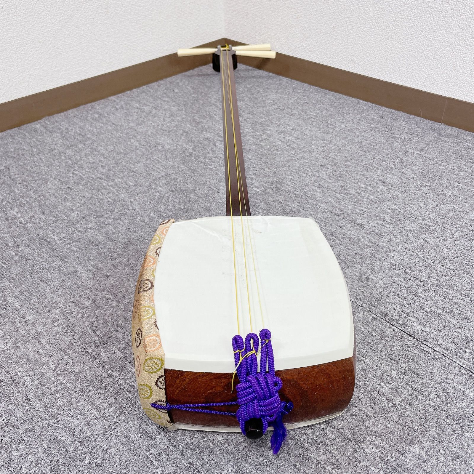 三味線 紅木 綾杉彫 和楽器 ケース付き