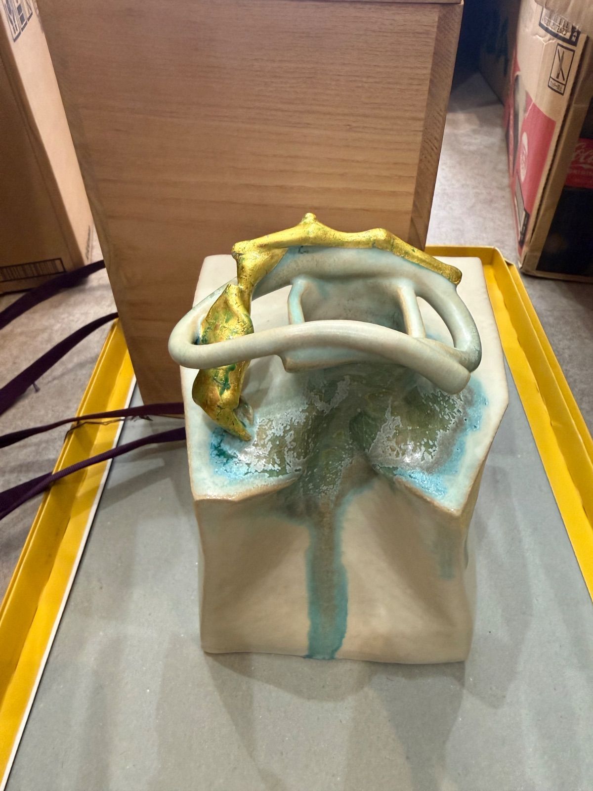 現代陶芸 高光一生作 花入 花生 置き物 金彩 青釉 変形花器