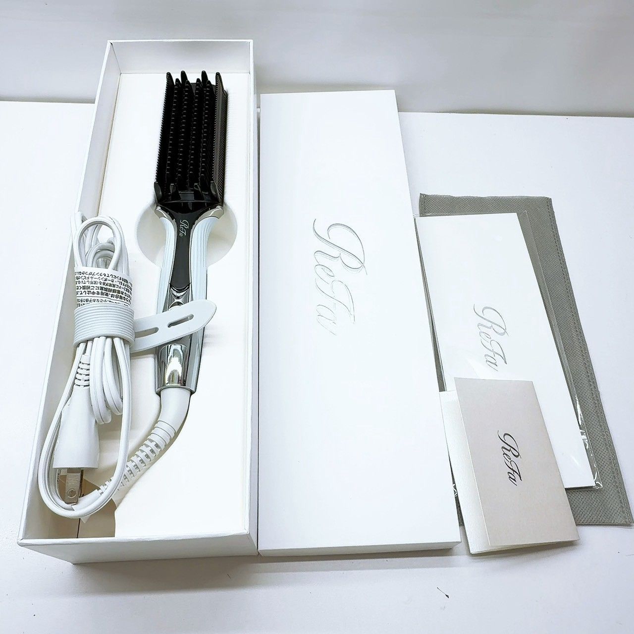 《最新モデル＊新品未使用＊付属品完備》 Refa リファ ビューテック ストレート プロ アイロン ブロー ブラシ ,2608N340