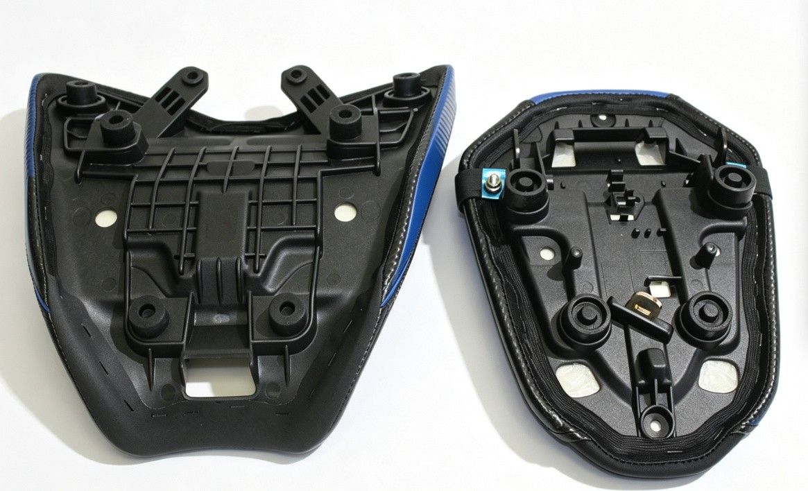 MT-07 mt-07 2025 以降 カスタム フロント＆リアシート 本体付き 青×カーボン調 B