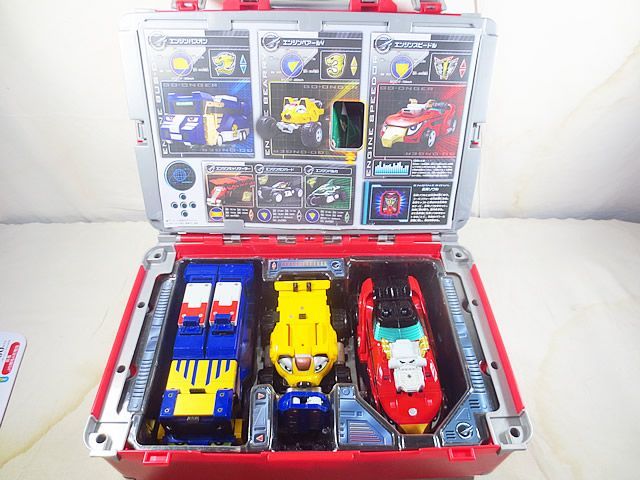 美品 バンダイ 炎神戦隊ゴーオンジャー 炎神大将軍 エンジンオー ガンバルオー エンジントリプター エンジンジェットラス セット