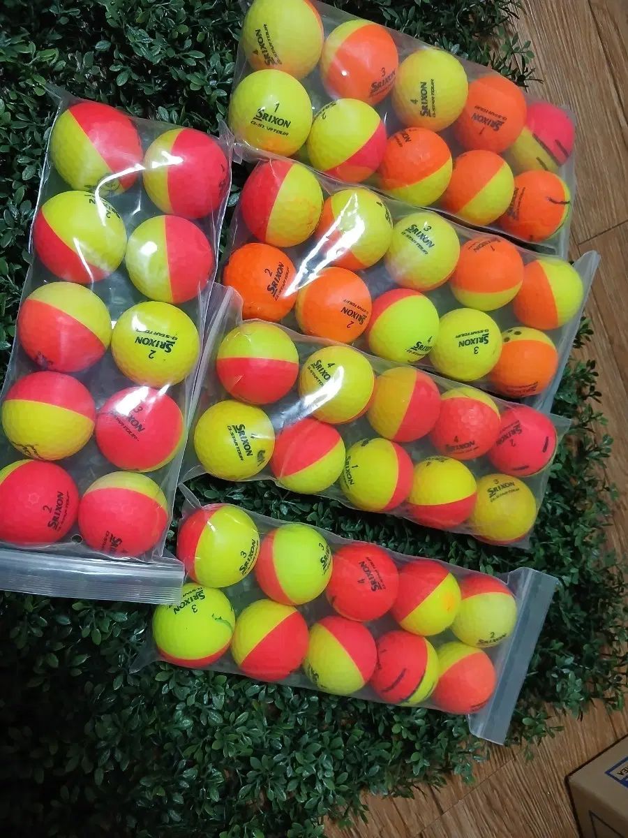 SRIXON スリクソン ゴルフ2色ボール キュー(Q・チャンミン)スター /オレンジ レッド 半々 50個 12,595円