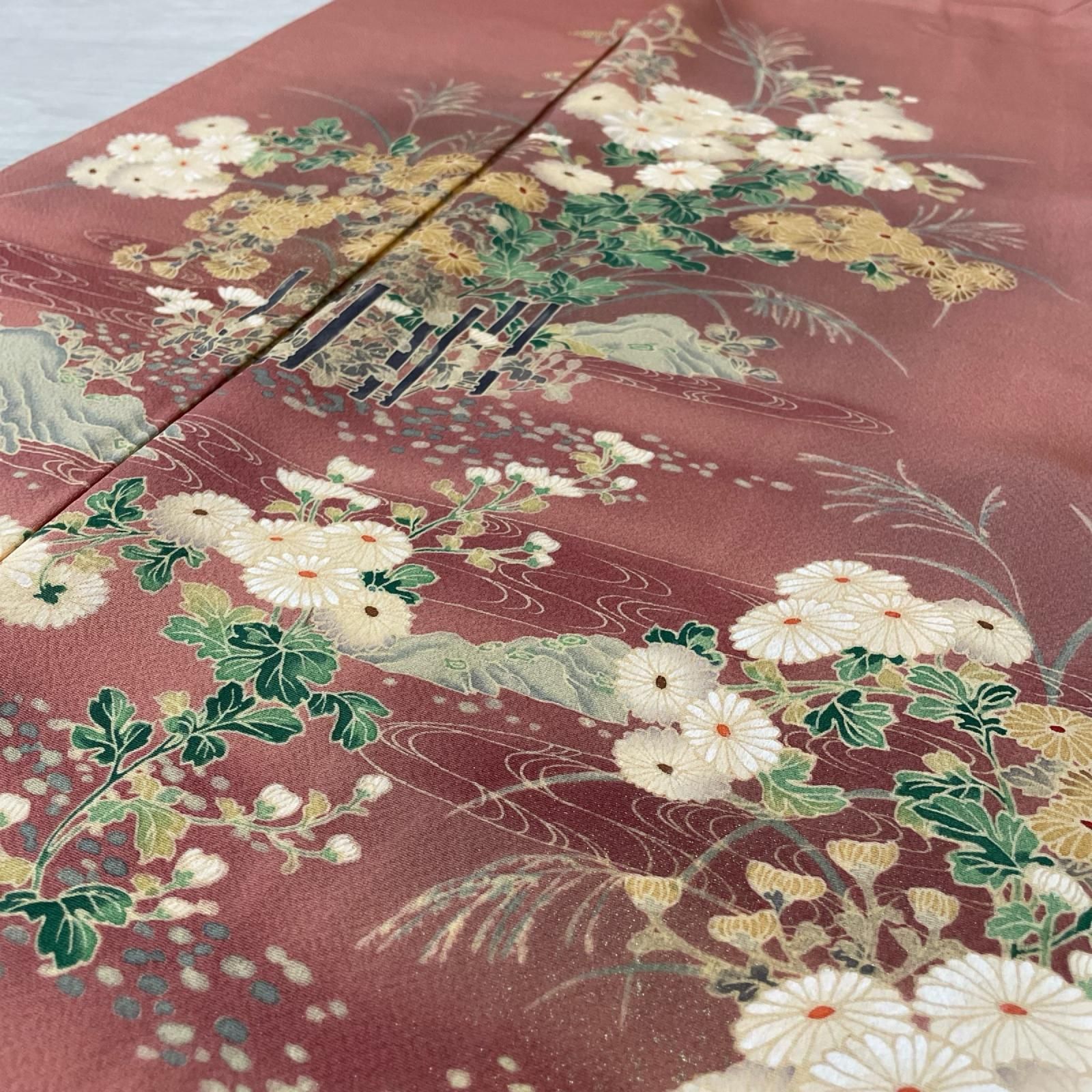 付下げ 裄66.5 金彩 美しい菊の花 着物 正絹 X-8199