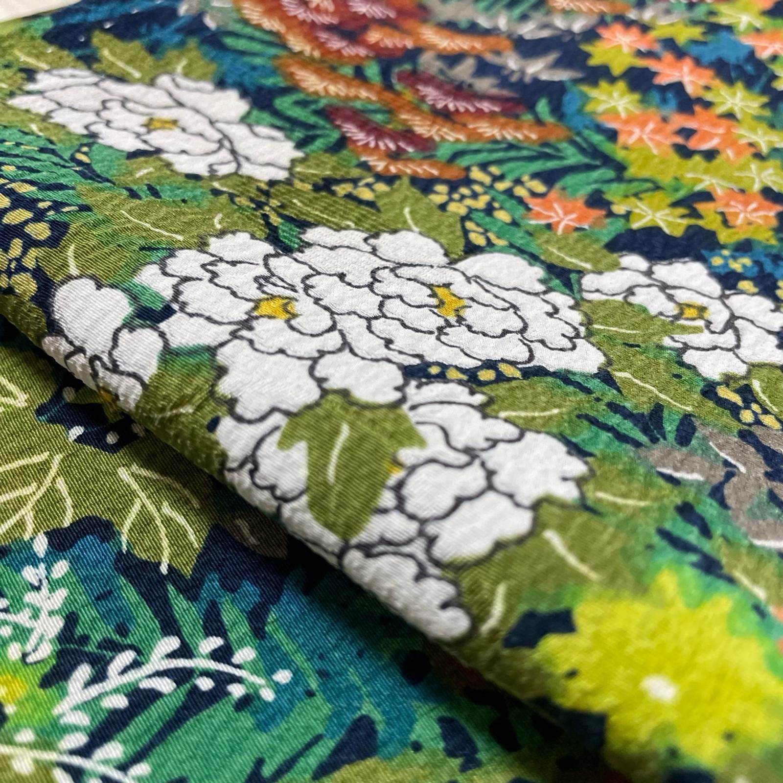 小紋 ちりめん 鮮やかな花模様 着物 正絹 X-8274