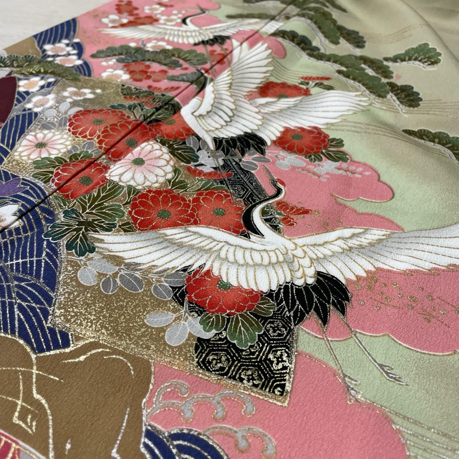 色留袖 花模様に鶴 着物 化繊 X-8351 6,860円
