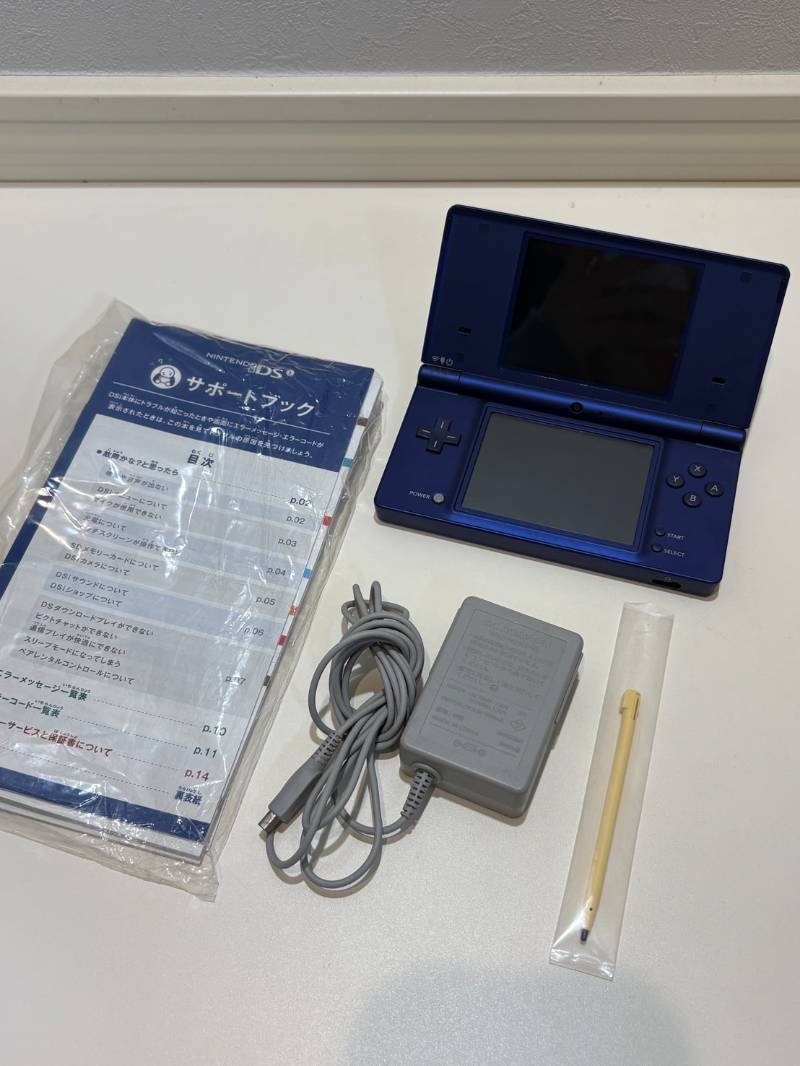 ② Nintendo DSi TWL-001 メタリックブルー 任天堂 初期化済み 動作確認ok! 6,636円