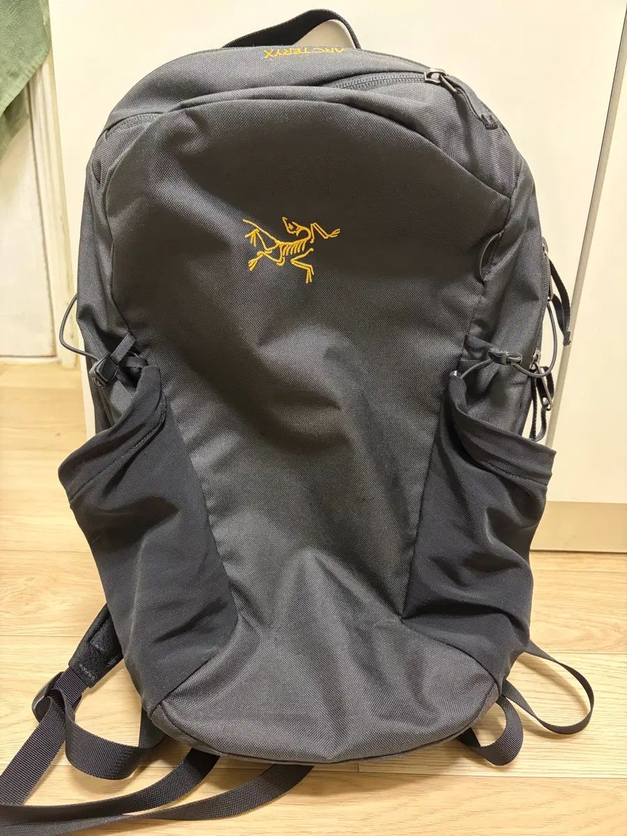 ARC'TERYX アークテリクス マンティス 16 バックパック ブラック