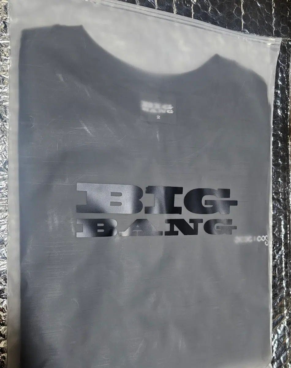 BIGBANG(ビッグバン) 展示会 コスモス Tシャツ ブラック XL 出品