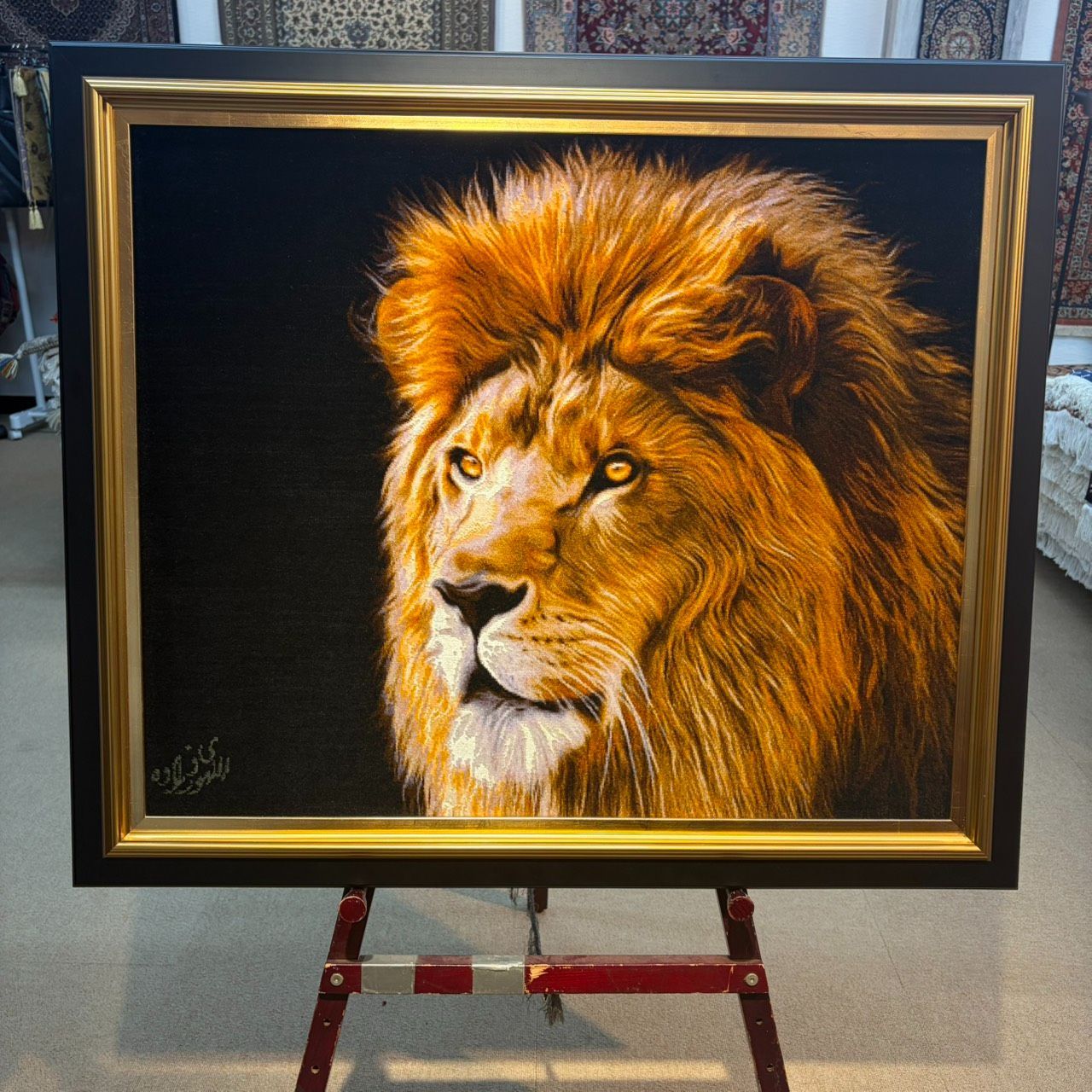 【ウール絨毯】イラン　タブリーズ産　ライオン　66×80cm 手織りカーペット インテリアラグ タペストリー アート　【チェリーベアタブリーズ　チェリーベアタペストリー】