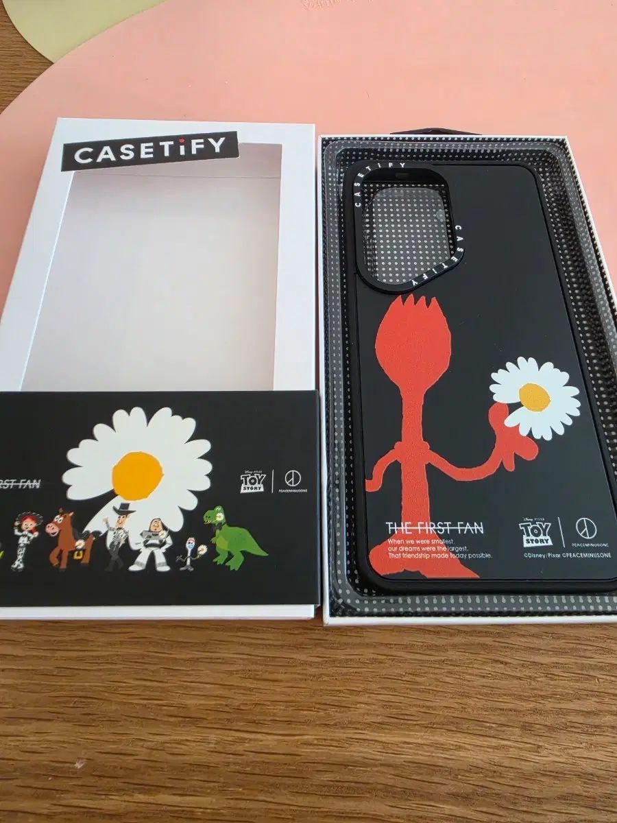 CASETiFY PEACEMINUSONE トイストーリー ギャラクシー26 ウルトラ マットブラック