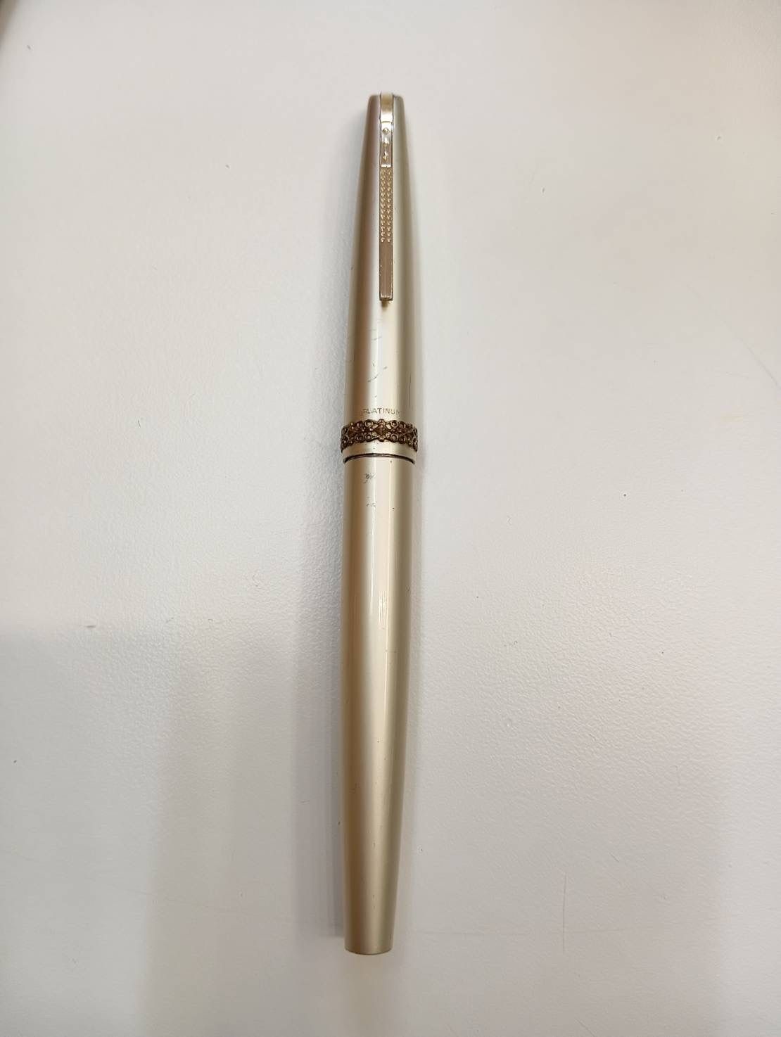 【中古品】 PLATINUMプラチナ 万年筆 ペン先18K 事務用品 文房具 筆記用具 ペン 現状品