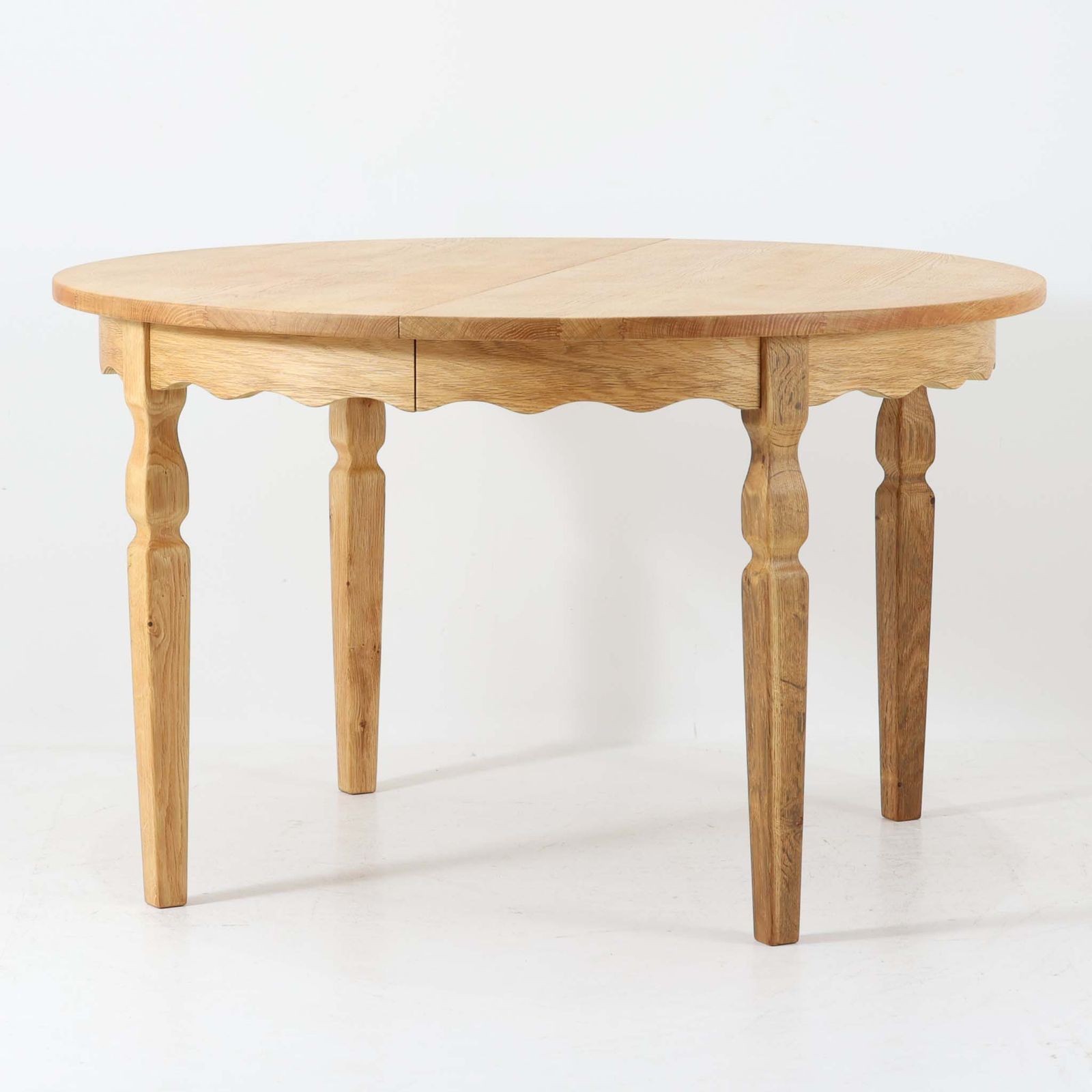 Henning Kjaernulf エクステンションダイニングテーブル 円形 オーク無垢材 幅120cm～250cm CJ/DK17627