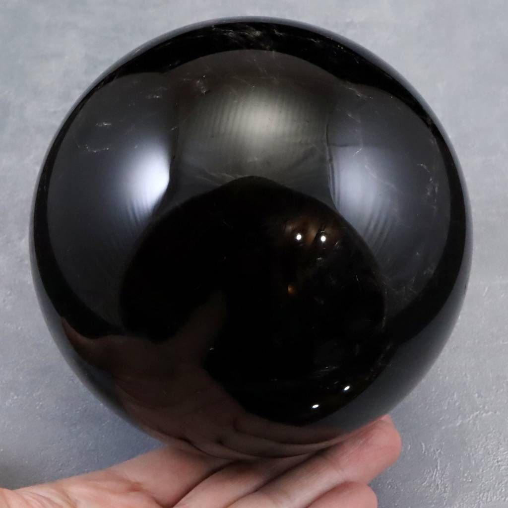チベット産　黒水晶 モリオン　122mm スフィア 丸玉 台座付 2512g 【榎本通商41704】