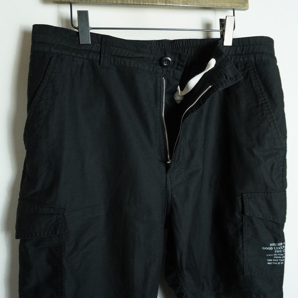 https://assets.mercari-shops-static.com/-/large/plain/2JWGTRJTmJXD3ezrkFqCtE.jpg@jpg