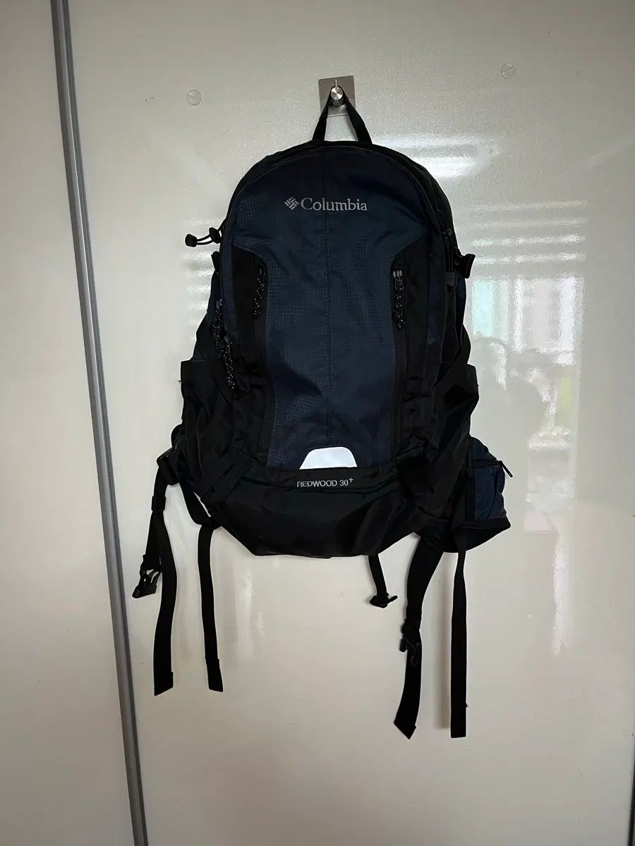 コロンビア レッドウッド2 30L 登山 バックパック ゴープコア マルチ収納 ウエストベルト