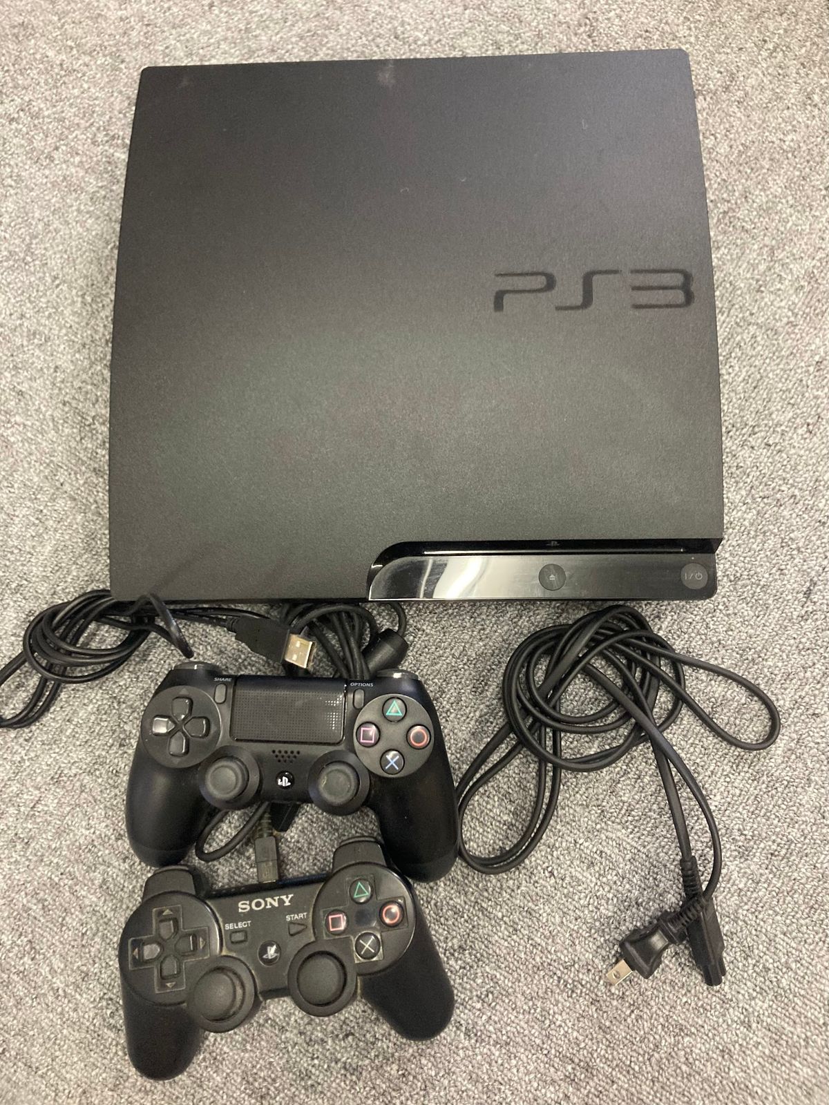 ！【通電確認済・動作未確認】SONY ソニー PS3 PlayStation3 本体 CECH-3000A ブラック コントローラー2個付き【ゲーム機本体】【3】 8,760円