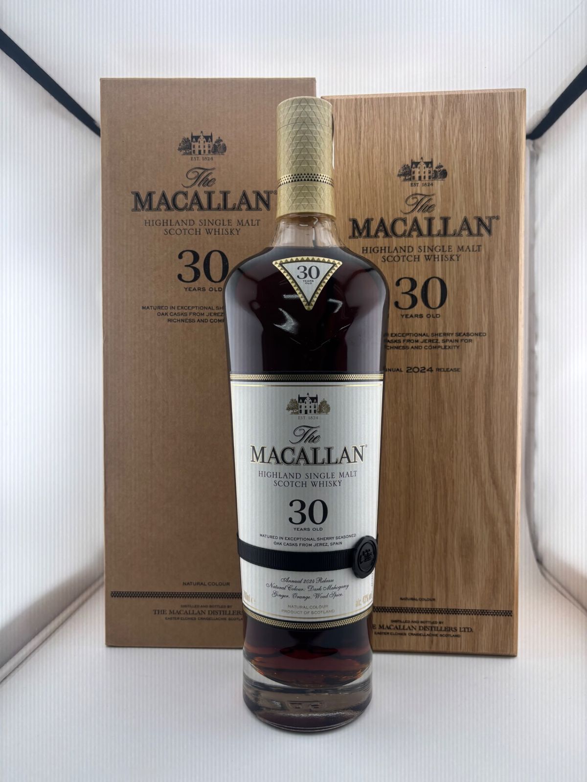 The MACALLAN ザ・マッカラン 30年 2024 シェリーオークカスク 外箱/木箱有 ウイスキー 代理店サントリー 360,000円