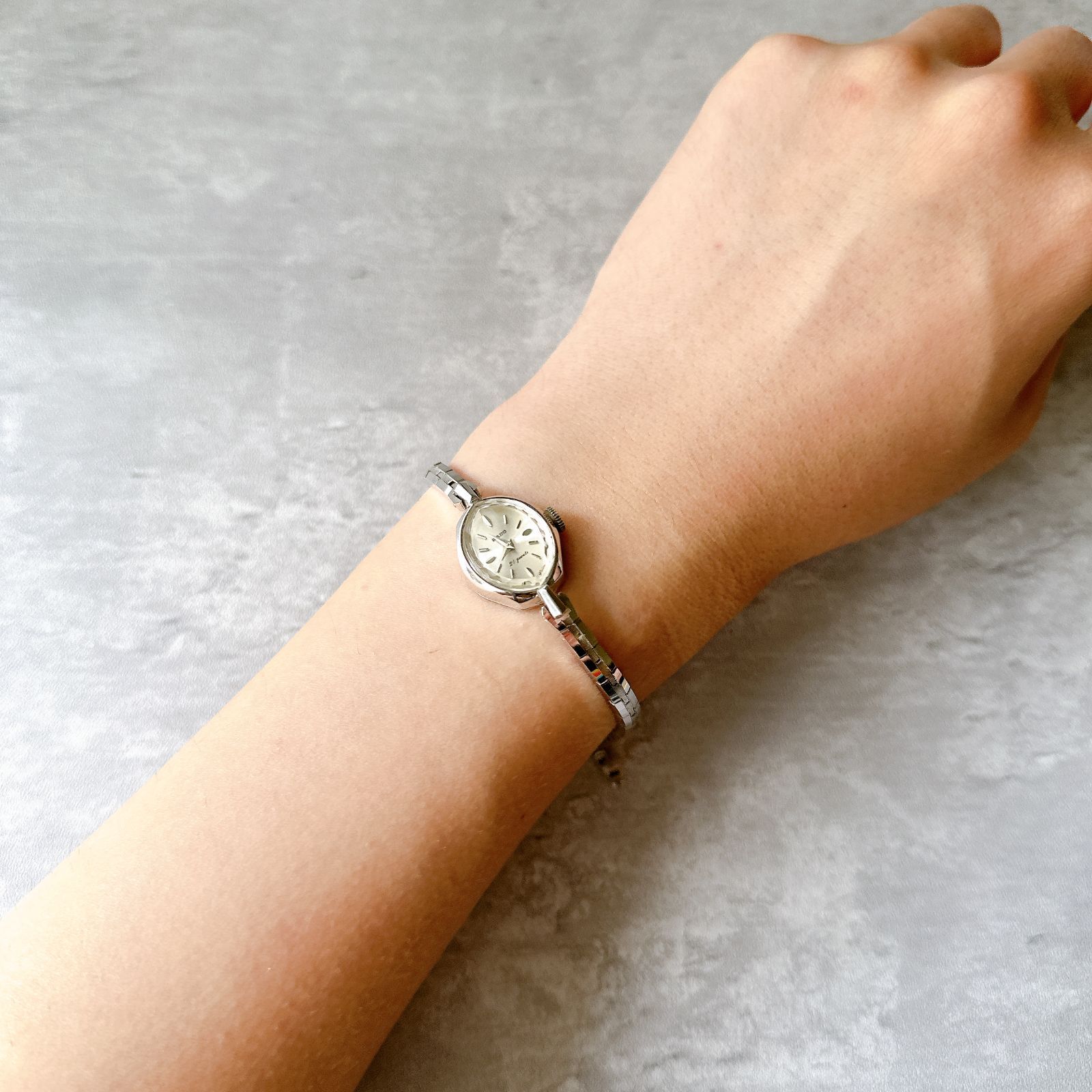 RADO ラドー 21石 手巻き レディース アンティーク腕時計 ブレスレット RADO ラドー 21石 ヴィンテージ 手巻き レディース 機械式 シルバー
