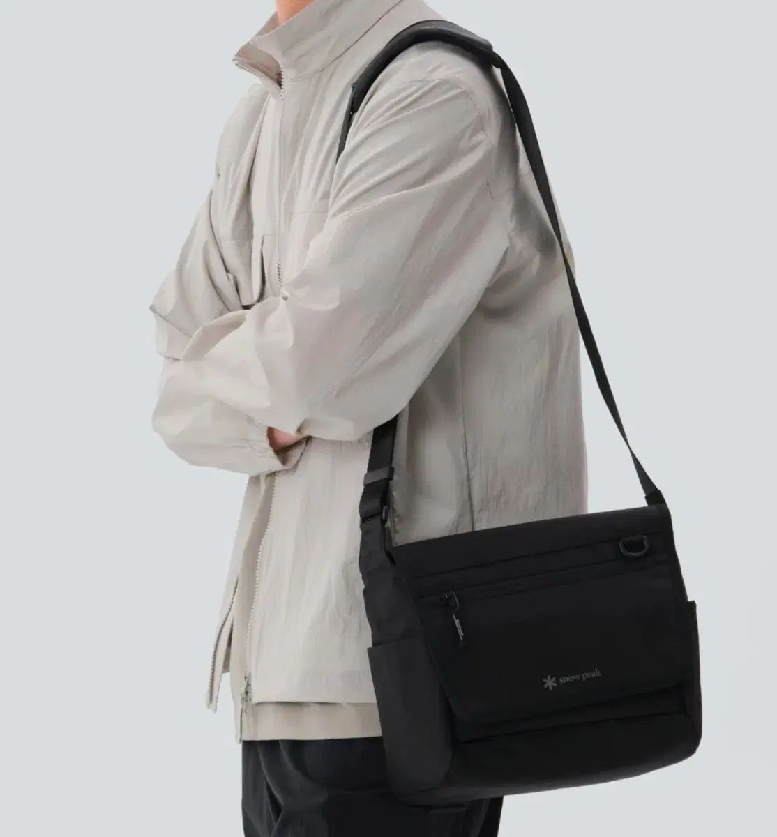 (新品) スノーピーク 正規品 クロスバッグ メッセンジャーバッグ 正規品 10万円台 8,320円