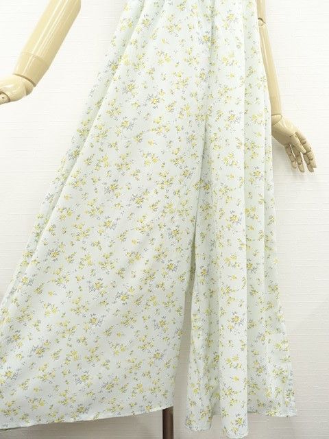 https://assets.mercari-shops-static.com/-/large/plain/2JWGeKfHbX6Wk2RBjgpEV9.jpg@jpg