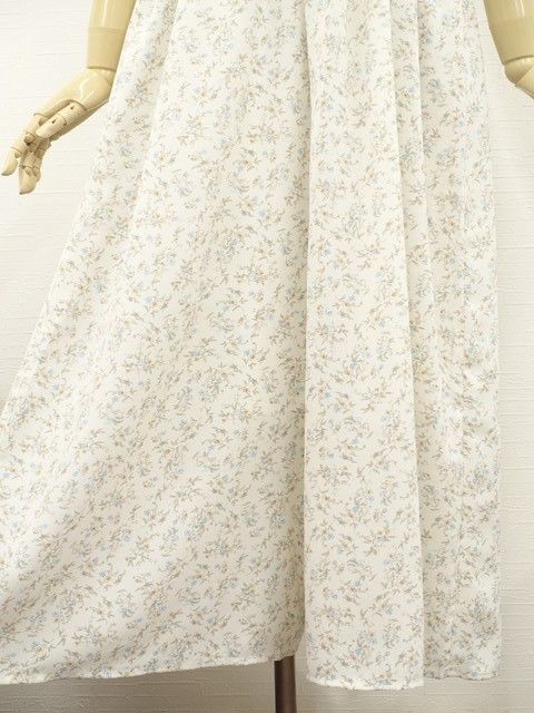 https://assets.mercari-shops-static.com/-/large/plain/2JWGeKmcYBPnqm9vrCCFzu.jpg@jpg
