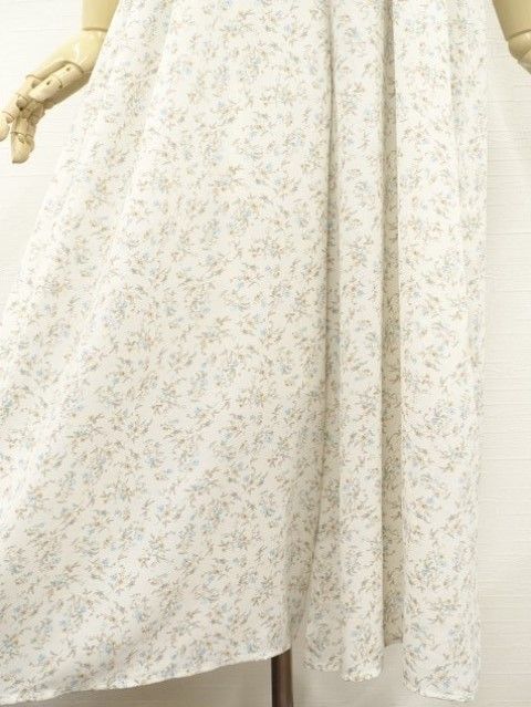 https://assets.mercari-shops-static.com/-/large/plain/2JWGeKrMggxCsU6hUTnkdr.jpg@jpg