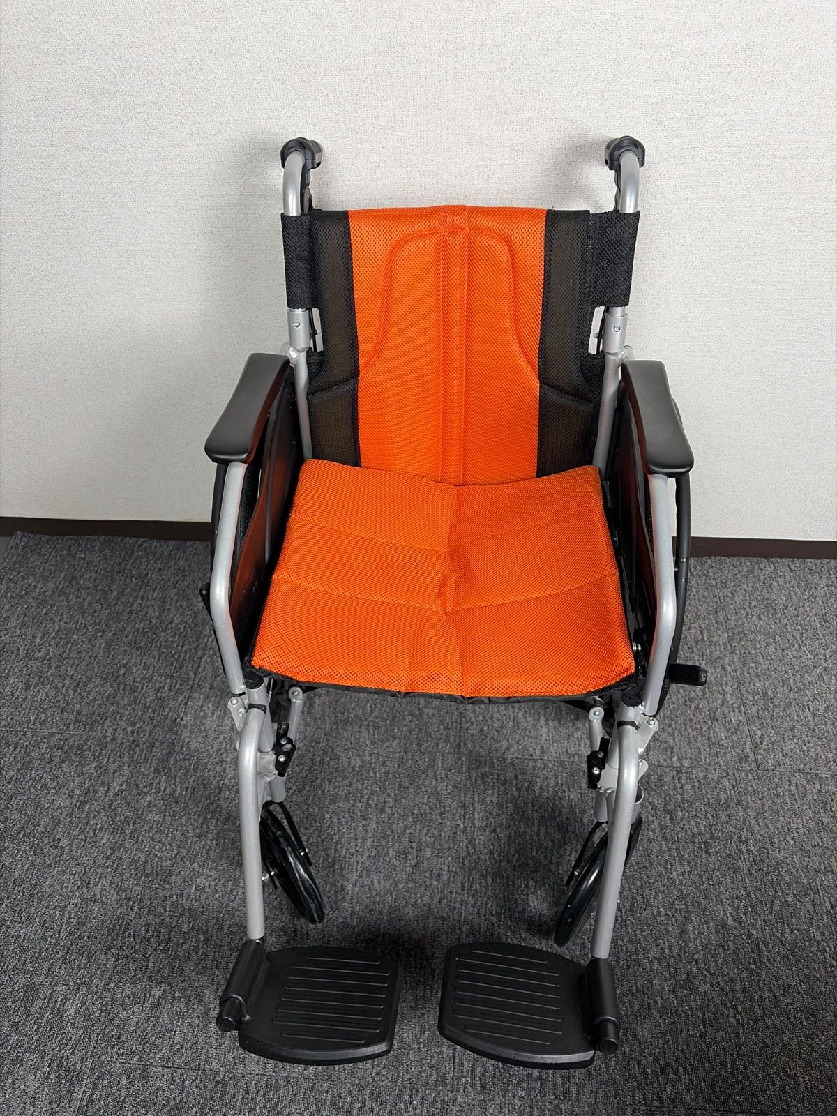 【福岡発】自走式車椅子 NiceWay8 シャインオレンジ