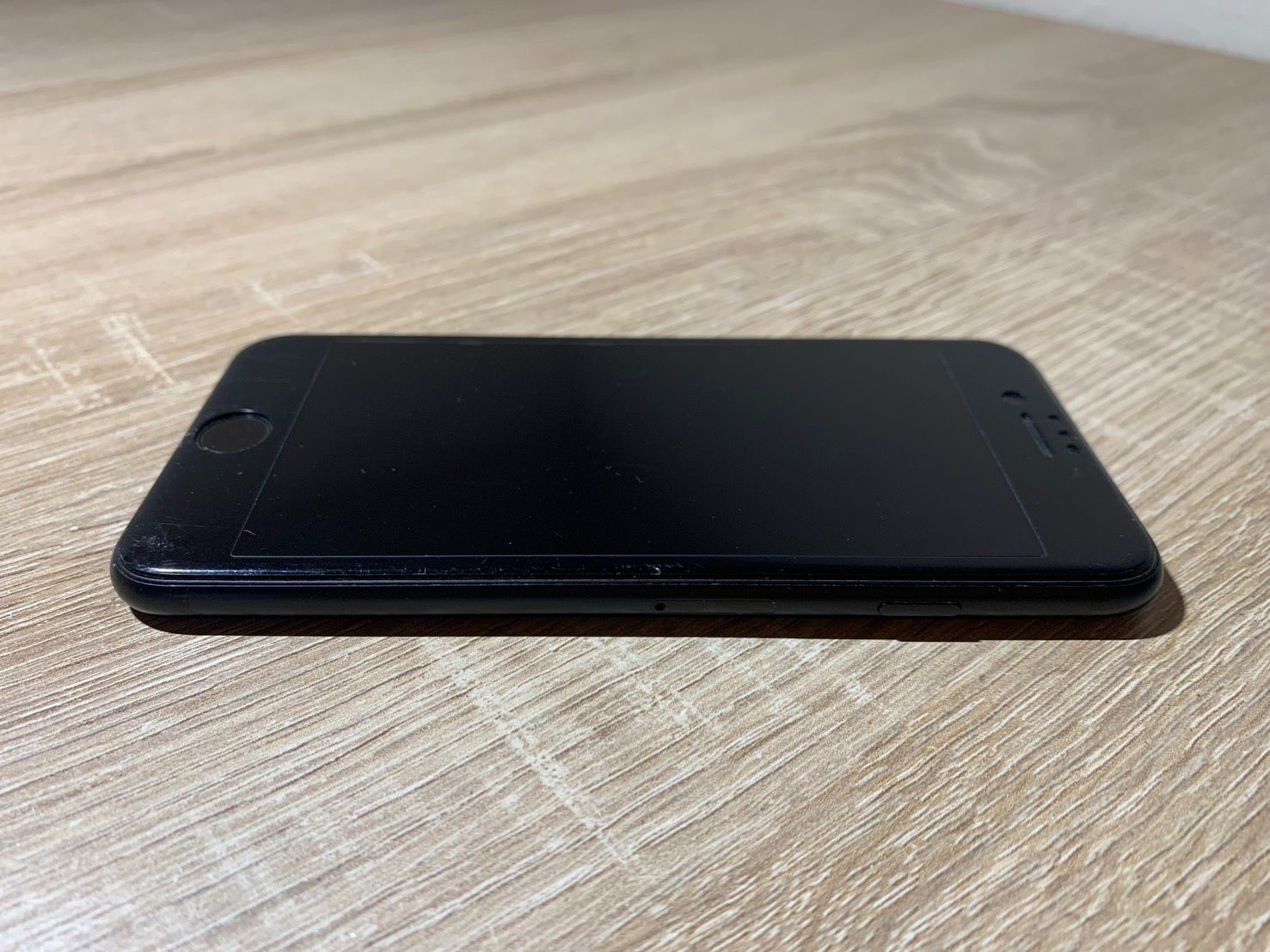 iPhone SE(第二世代) 64GB ブラック 動作確認済み - メルカリ