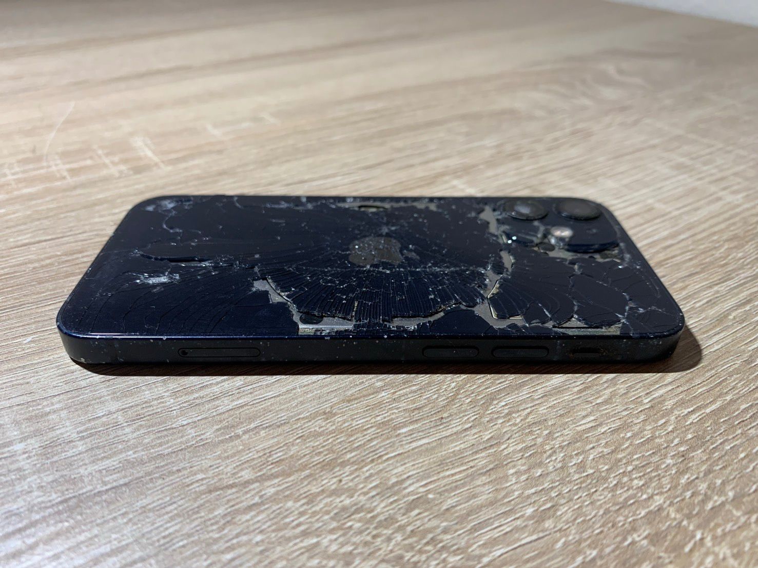 iPhone 12 mini 64GB ブラック ジャンク品 - メルカリ