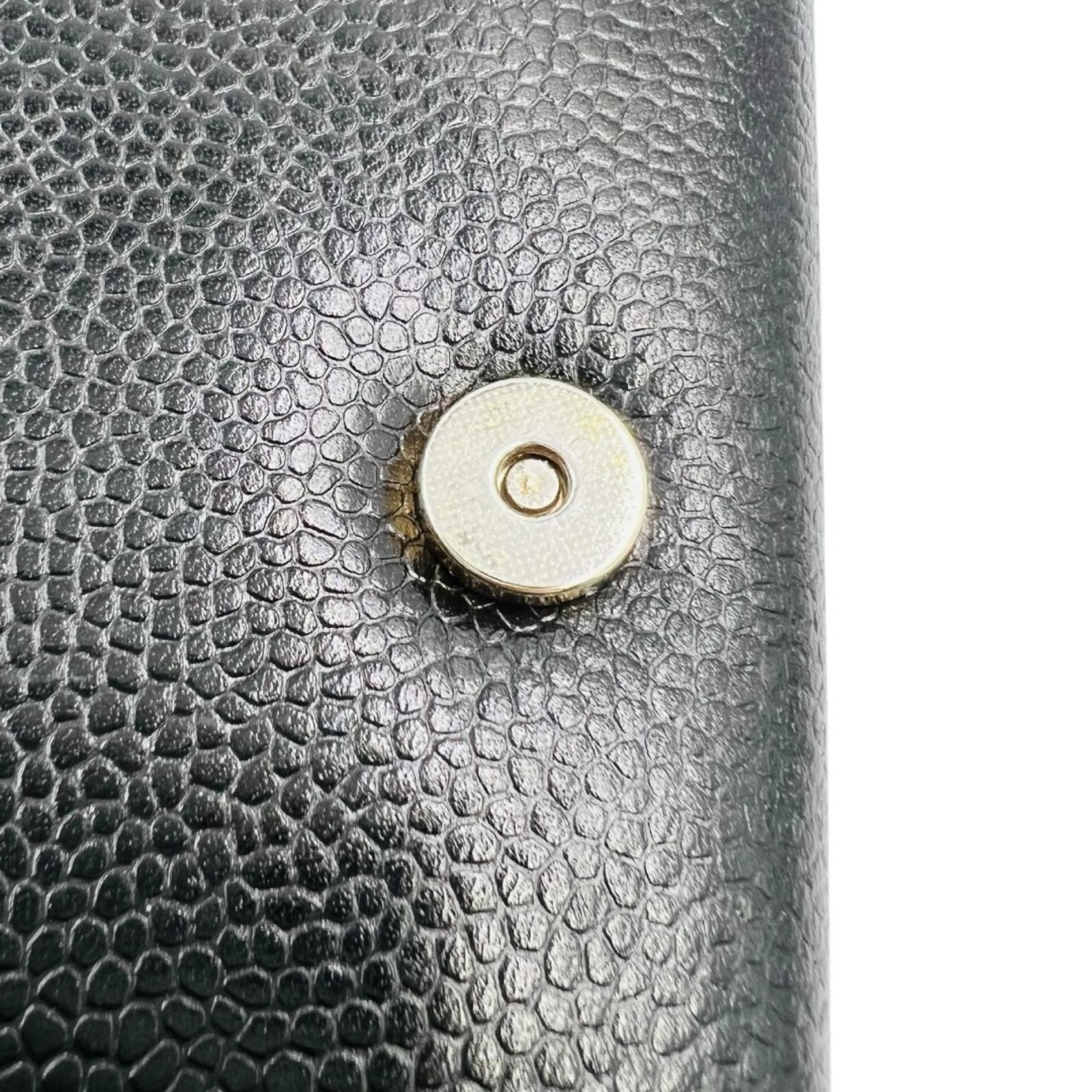 シャネル　CHANEL　ココマーク　財布　レザー