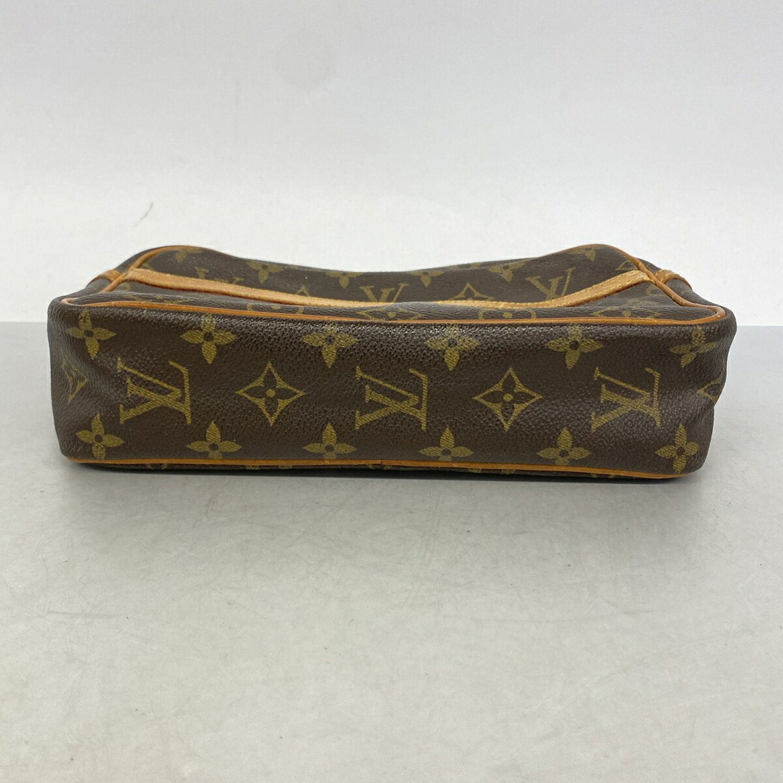 ルイ・ヴィトン(Louis Vuitton) ルイ・ヴィトン クラッチバッグ