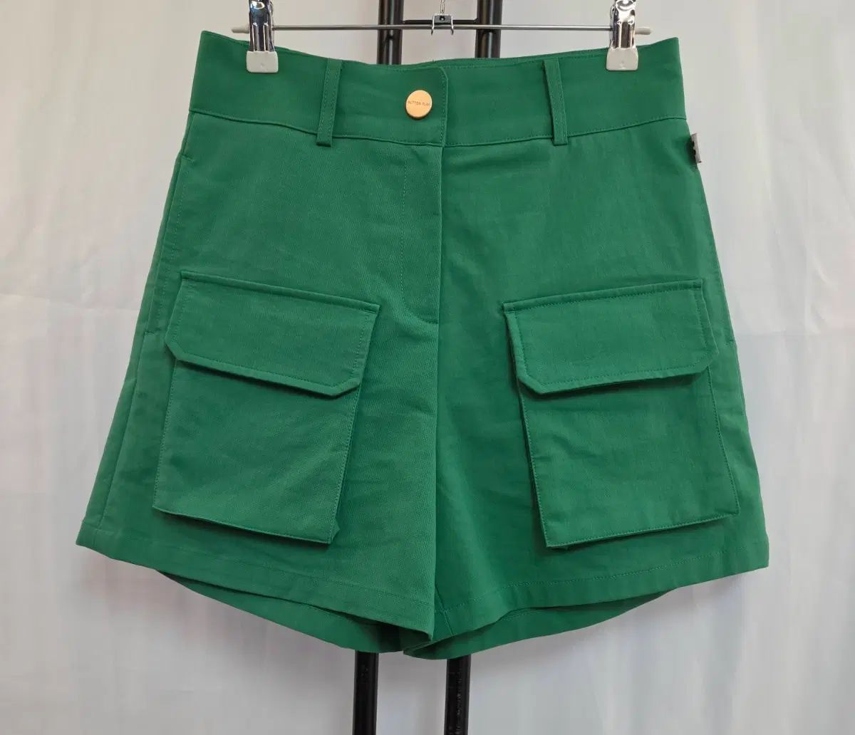 ボタンプレイ 正規品 レディース ゴルフ カーゴ ハーフパンツ グリーン 2 サイズ