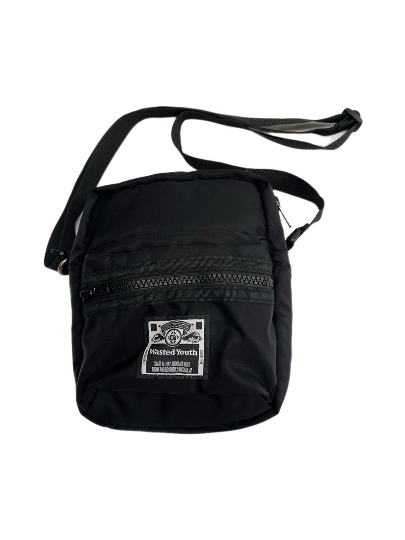 ウェイステッド ユース Wasted Youth 2023 MINI SHOULDER BAG ミニショルダーバッグ 黒 WY25GD009 バッグ メンズバッグ ショルダーバッグ・メッセンジャーバッグ ブラック 101bag-307