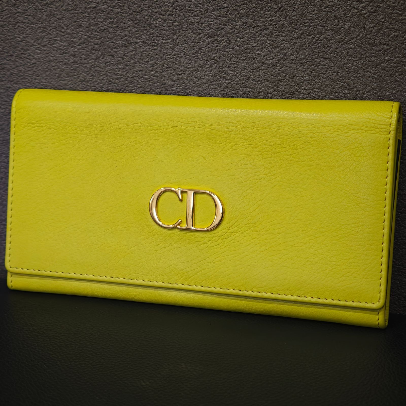 Christian Dior　クリスチャン ディオール　長財布 17,020円