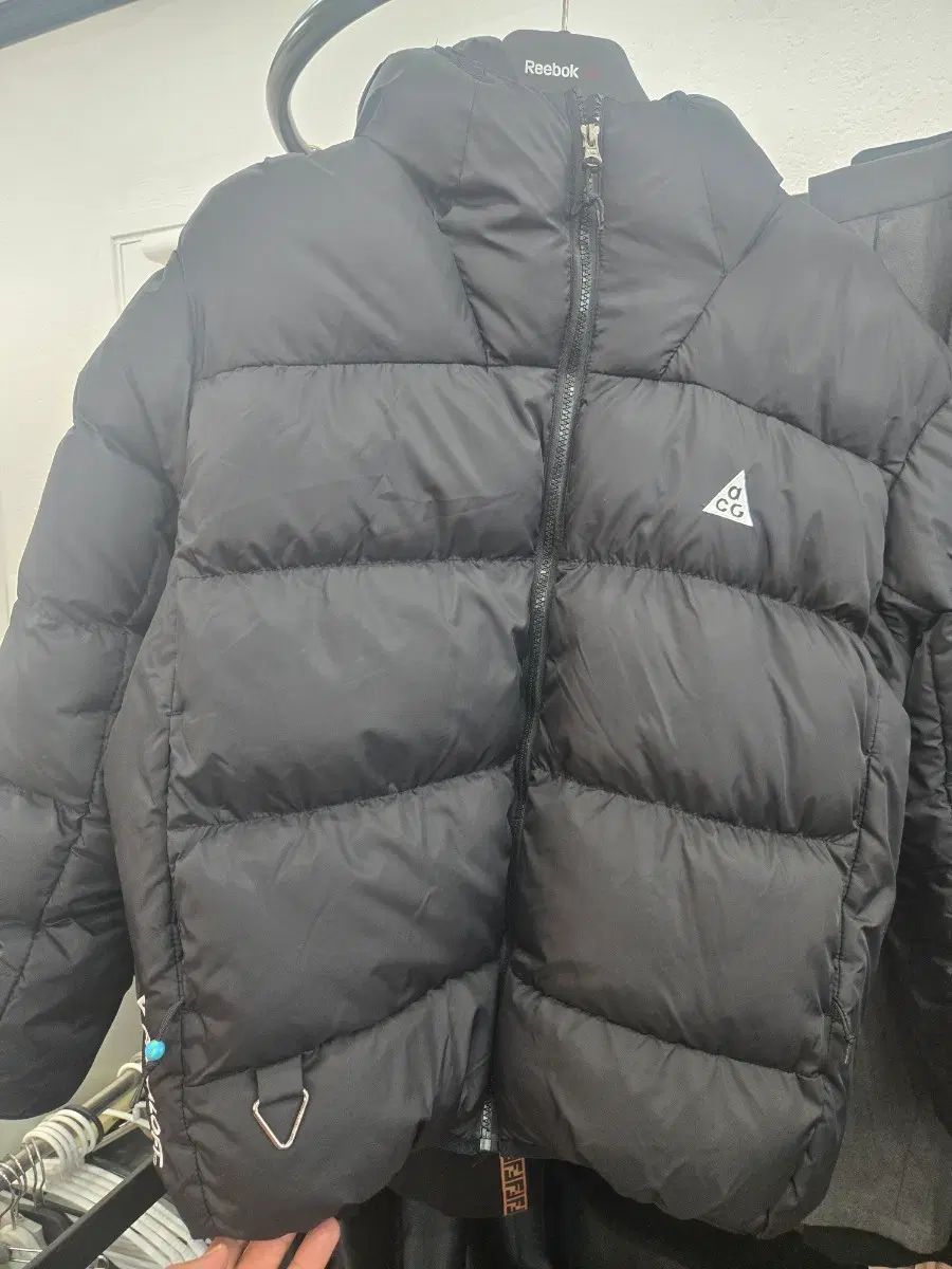 ナイキACG ルナレーキー ダウン