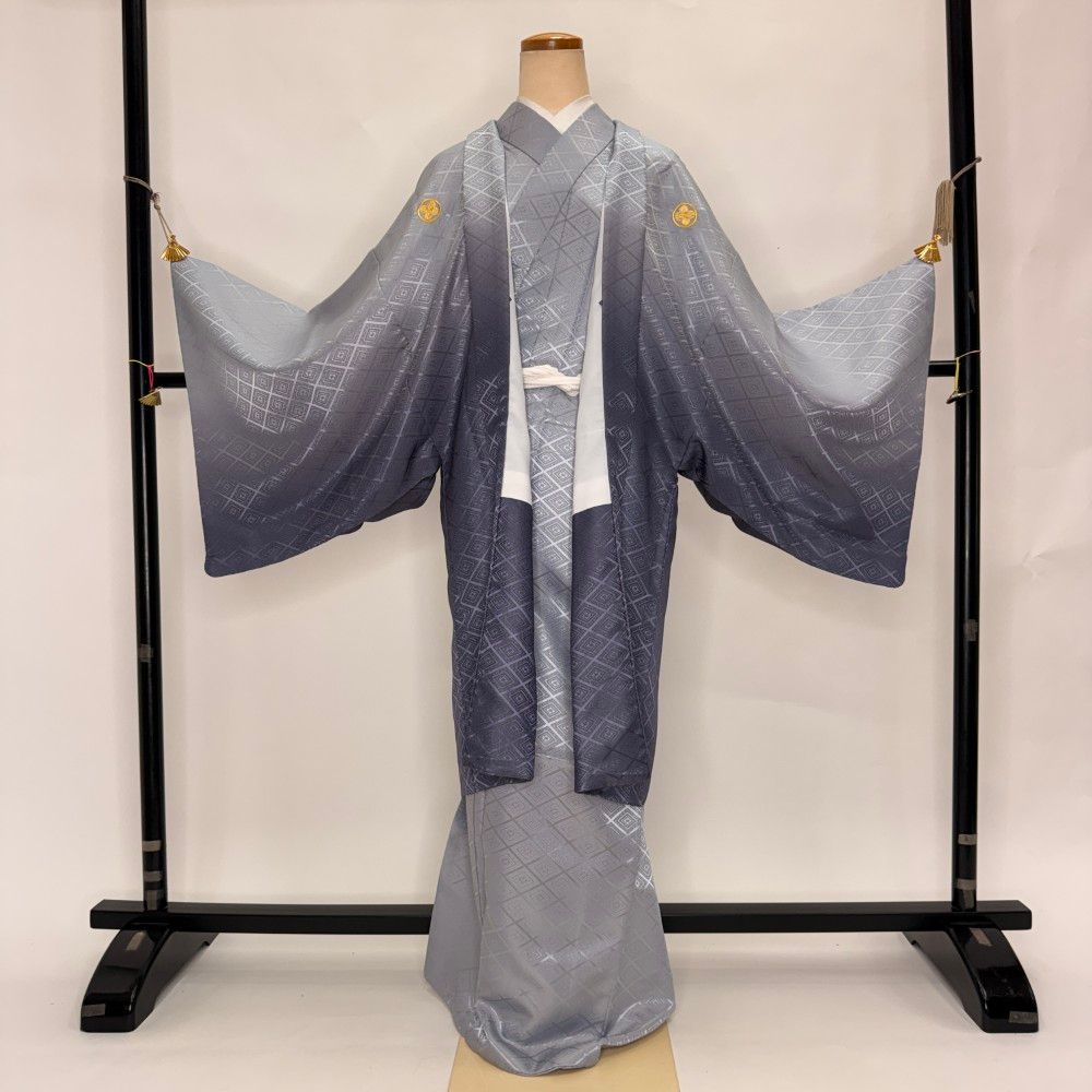 男紋付 男着物 紋付 大きい ポリエステル 羽織 長着 裄76.5cm 3L size 灰色 五つ紋 中古 成人式 舞台衣装 6364 29,738円