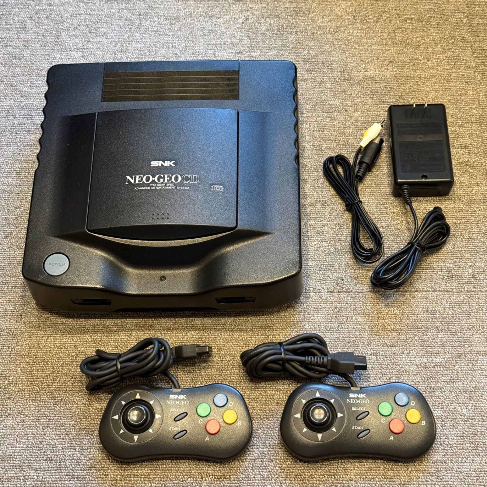 9-049【中古美品】ネオジオCD 本体 コントローラ2個付き